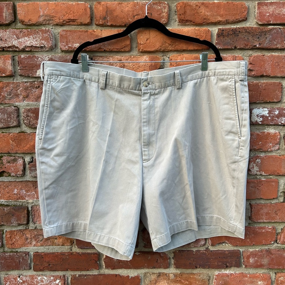 Polo Ralph Lauren Men's Classic Fit 100% Cotton 6” inseam Khaki Shorts 46